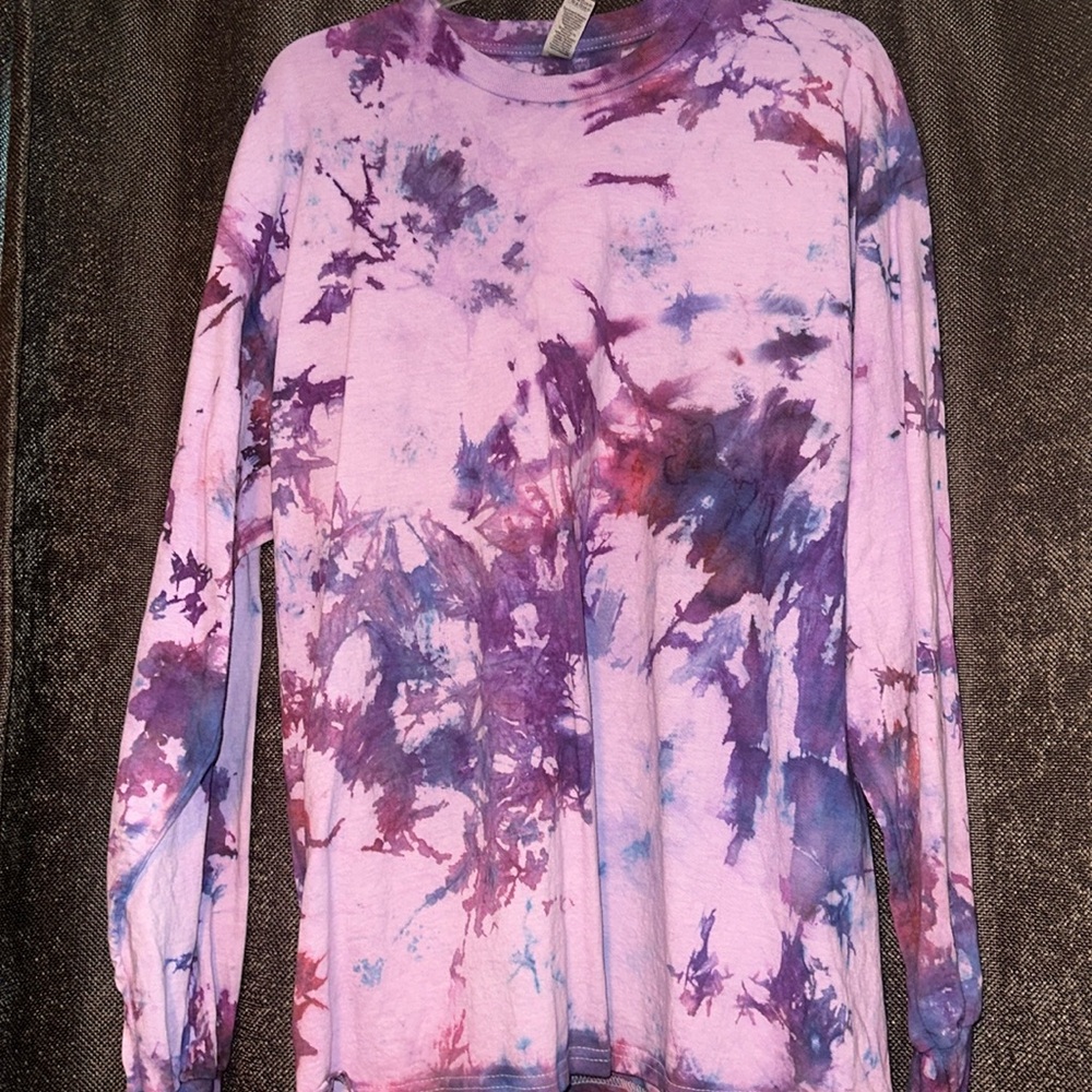 NEW! XL Long Sleeve Tie Dye Tee
Handcrafted New